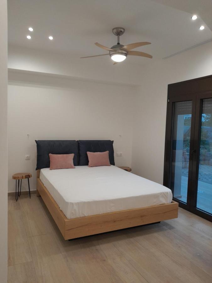 Central House 1 Epidaurus ภายนอก รูปภาพ