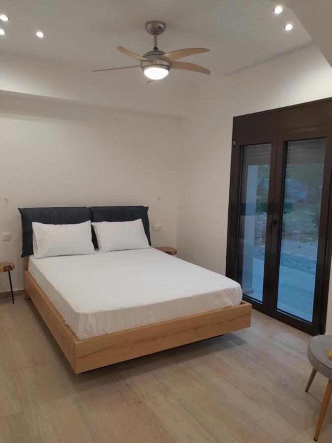 Central House 1 Epidaurus ภายนอก รูปภาพ